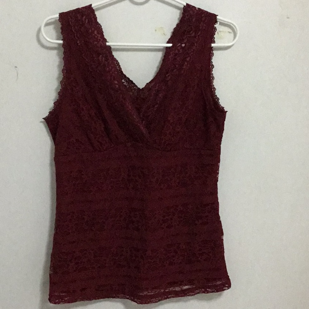 New York & Company stretchy lace top